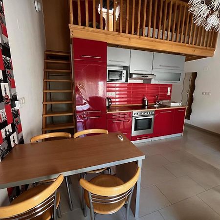 בלטונללה City Apartman Haz מראה חיצוני תמונה