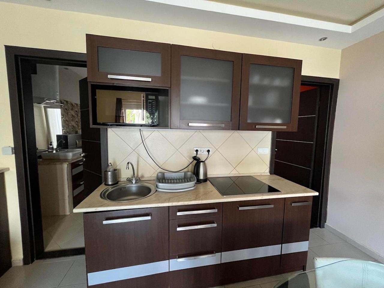 בלטונללה City Apartman Haz מראה חיצוני תמונה