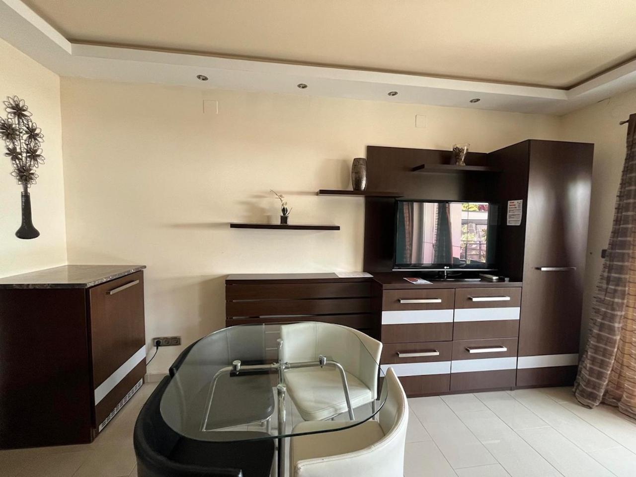 בלטונללה City Apartman Haz מראה חיצוני תמונה
